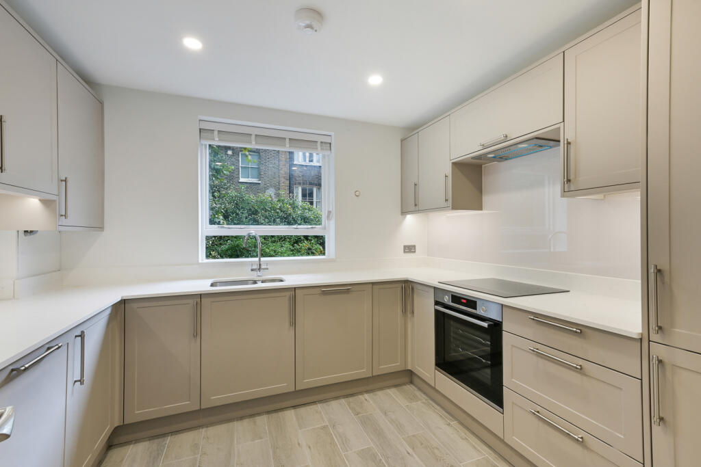 Apartment in London - View 2