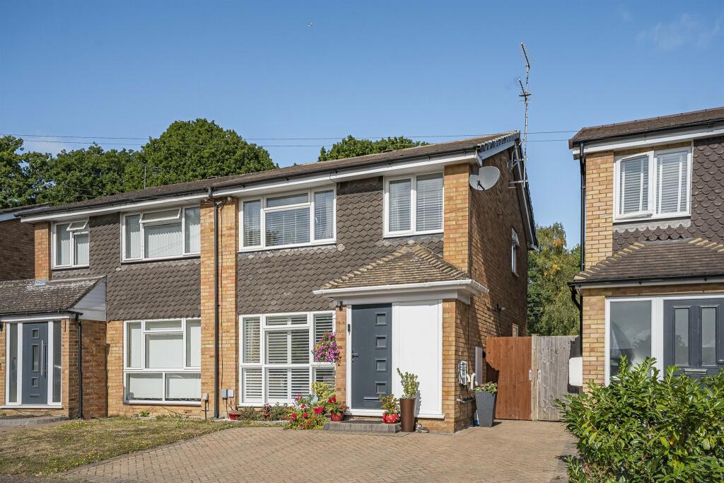 Main image of property: Ringway Road, Park Street, St. Albans