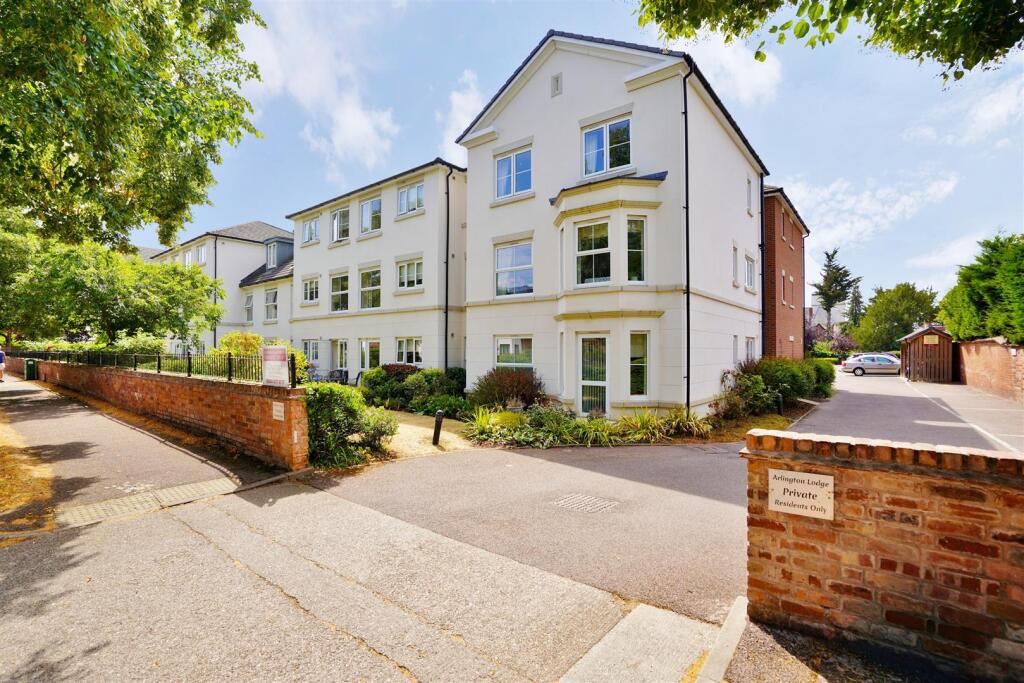Main image of property: Arlington Avenue, Leamington Spa