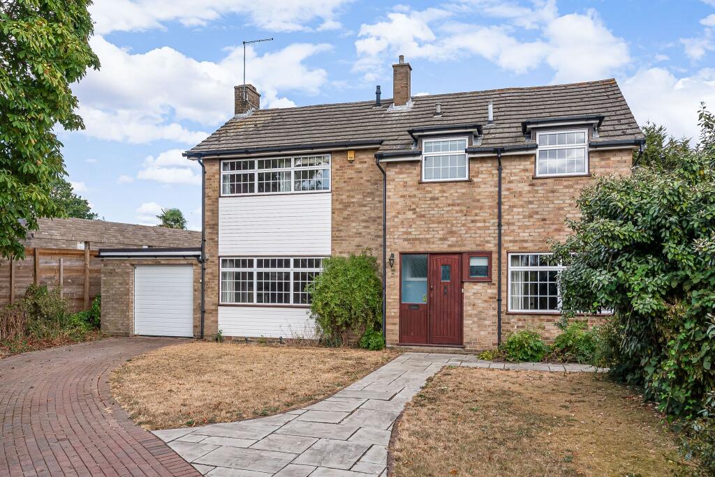 Main image of property: Lulworth Avenue, Goffs Oak, EN7