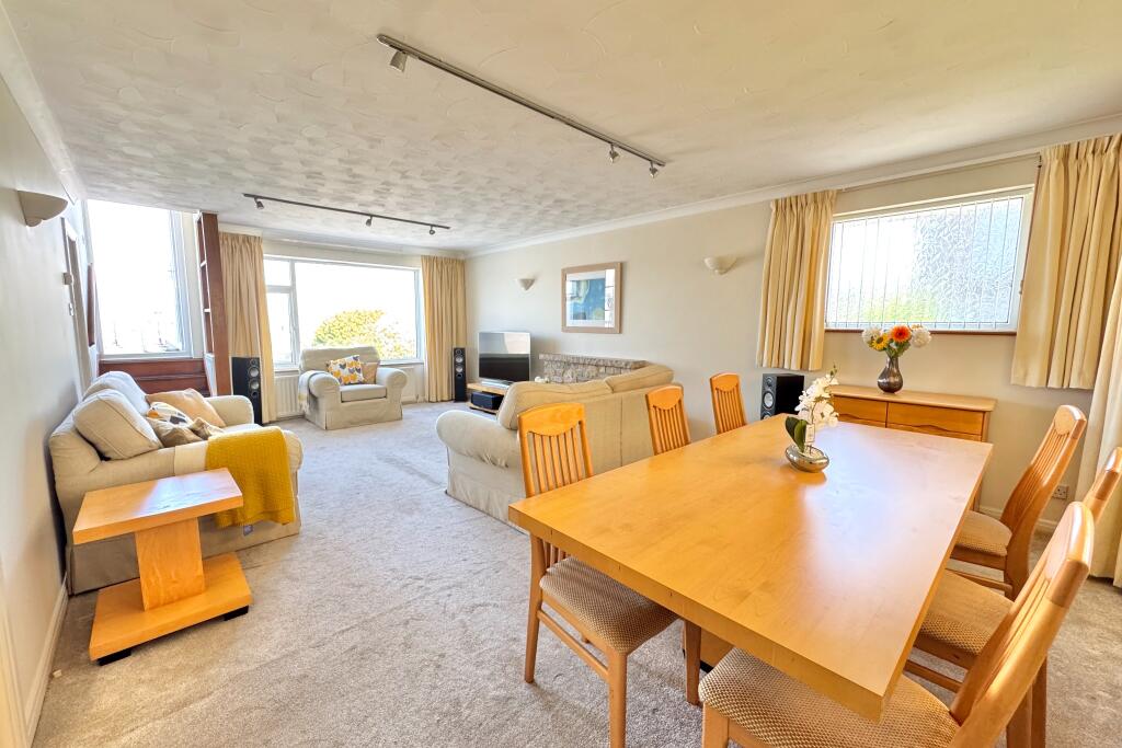 Cluny Crescent, Swanage photo 5