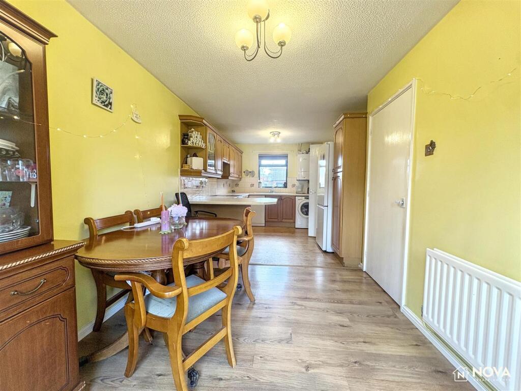 House in Luton - More