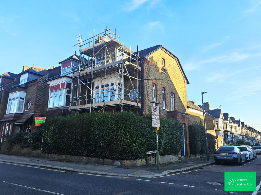 Main image of property: Fortis Green, London