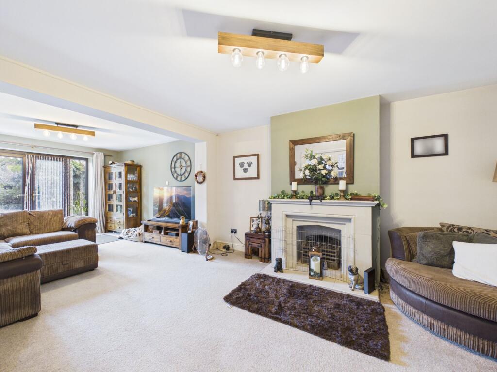 House in Thurrock, Essex - More