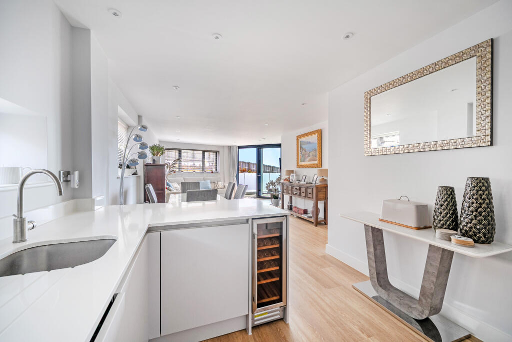 Apartment in Falmouth, Cornwall - View 5