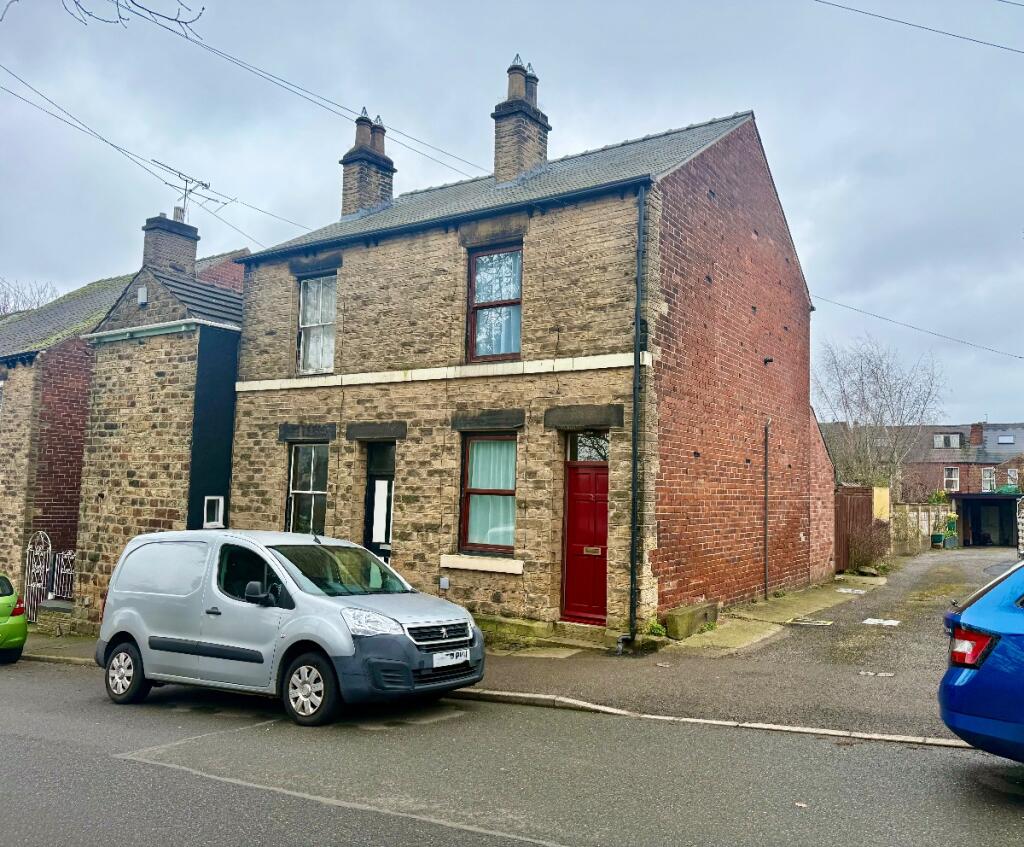 Main image of property: Carr Road, Walkley, Sheffield, S6 2WY