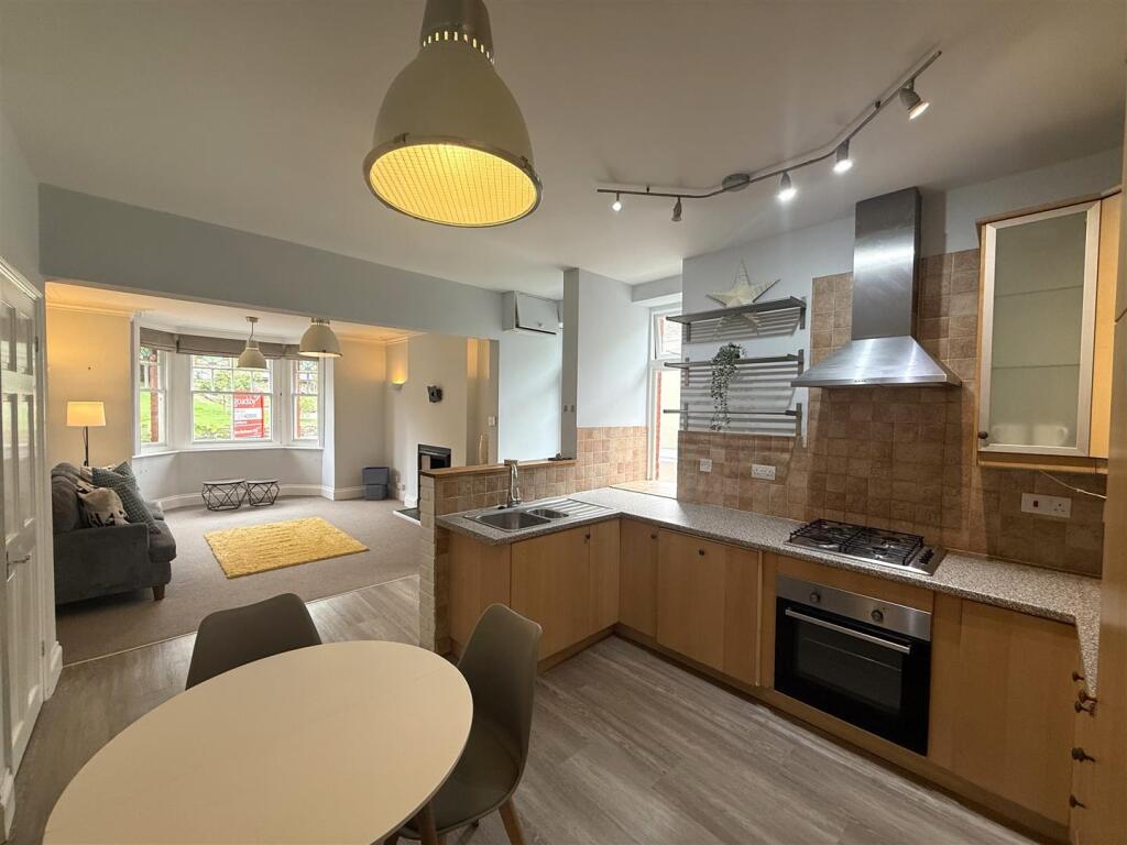Apartment in Dorchester - View 4