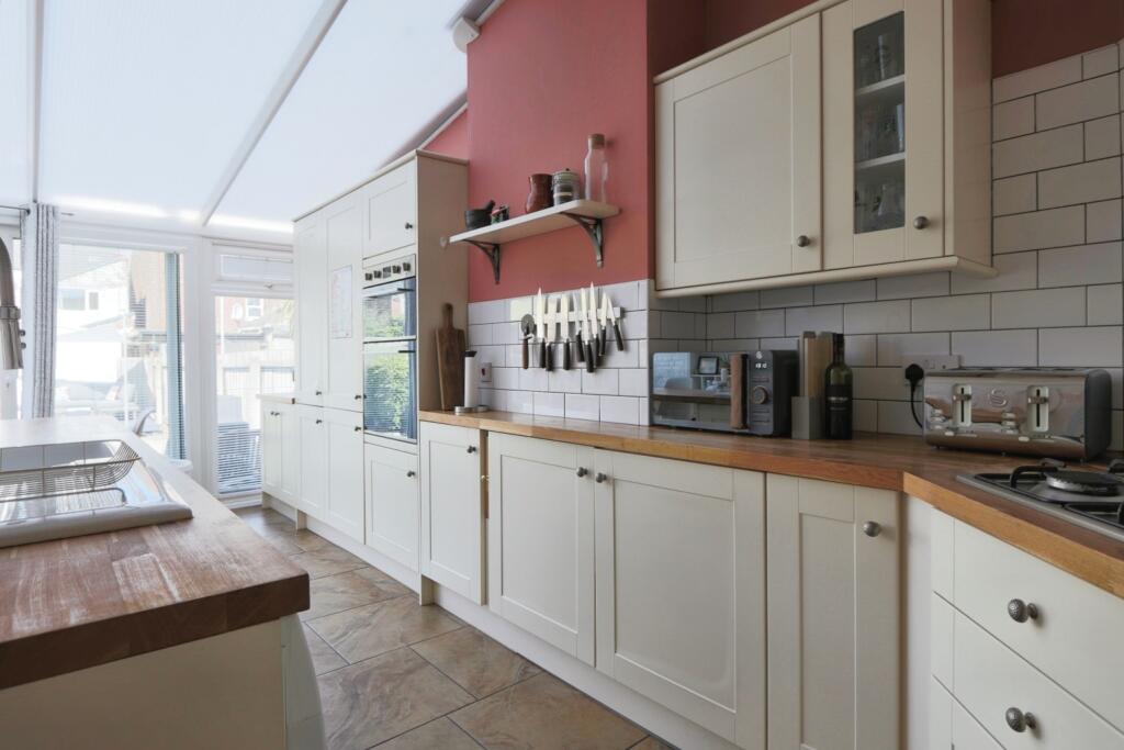 House in Hull, Kingston upon Hull - View 3