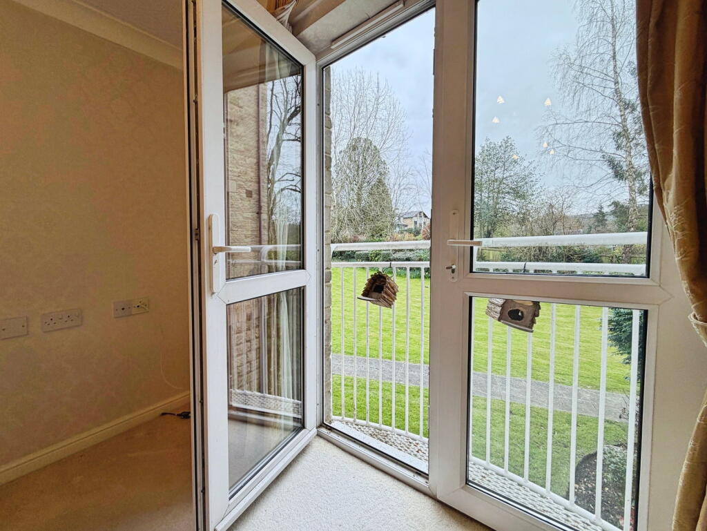 Additional image 4 of Apartment 16, Aire Valley Court, Bingley, BD16 1HR