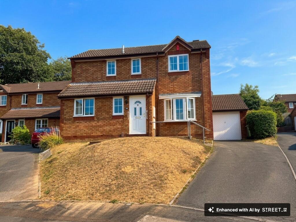 Main image of property: Yew Tree Drive, Kingsteignton, Newton Abbot