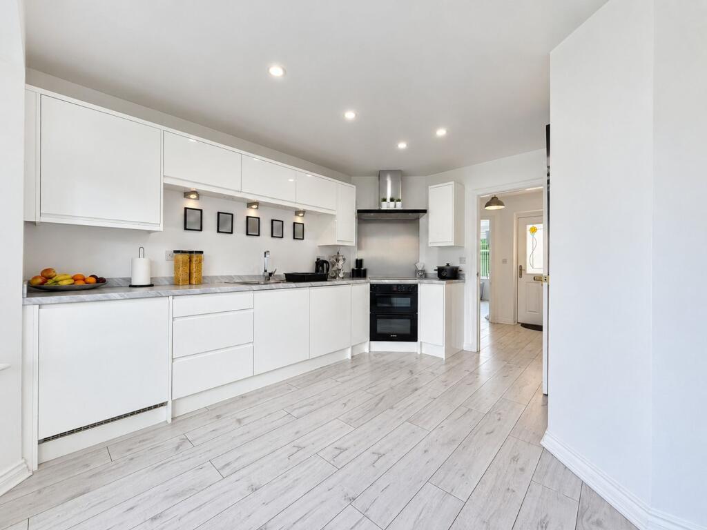 House in Prenton, Liverpool City Region - View 3