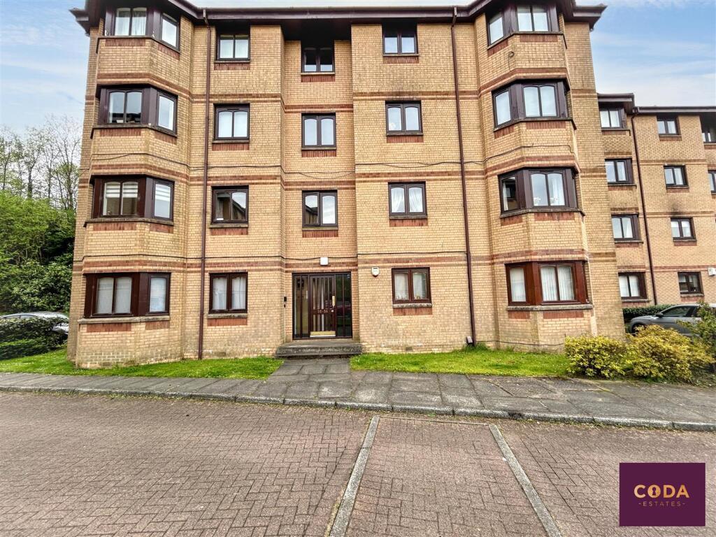 Main image of property: Glenview, Kirkintilloch