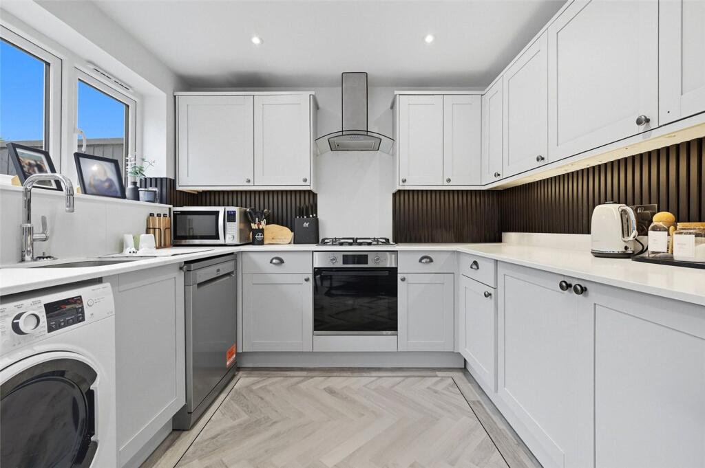 House in Basildon, Sunnymede, Billericay - View 5