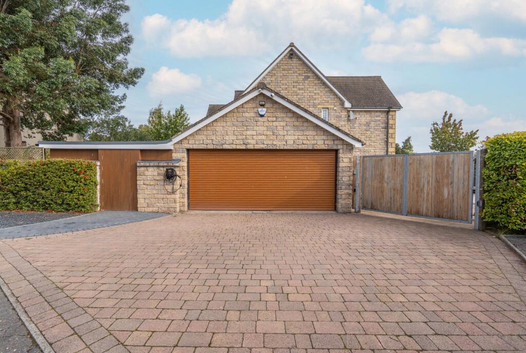 House in Mount Melville, Balone - View 2