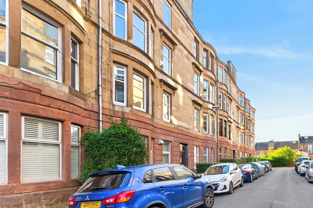 1-bed flat on Overdale Gardens, Battlefield, Glasgow, £165,000