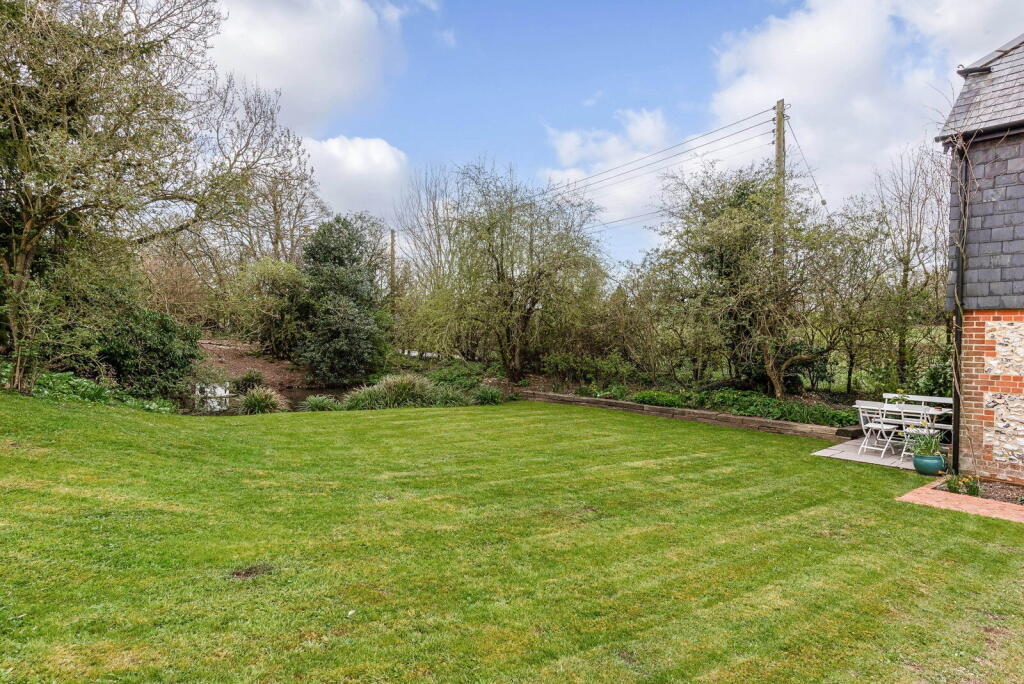 House in Winchester, No Man's Land, Owslebury - View 3