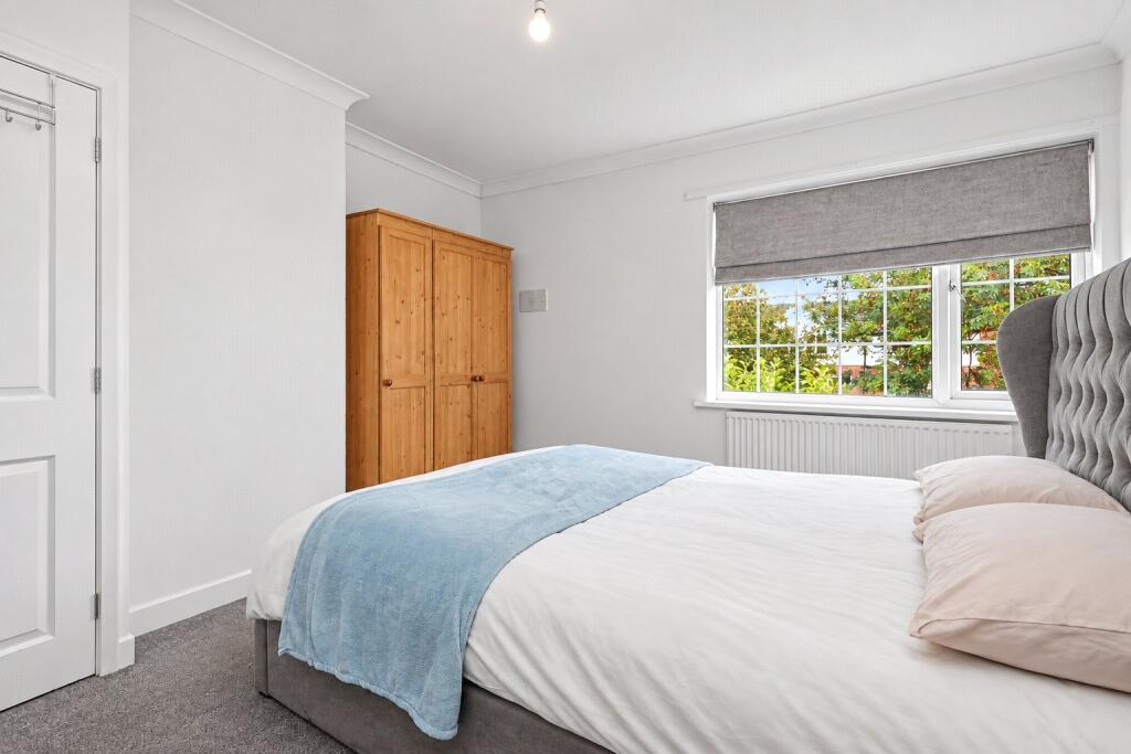 House in Wakefield - View 5
