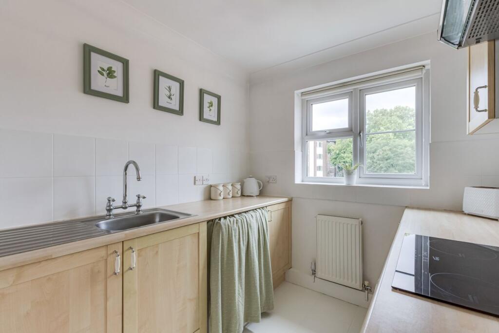 Apartment in London, Falconwood - View 4
