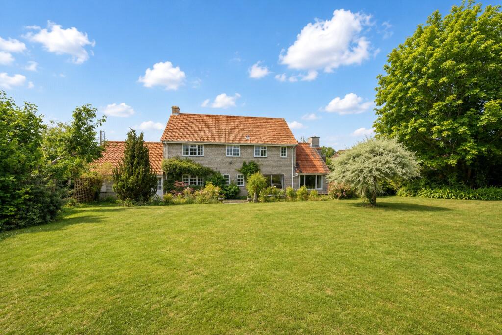 House in Huish Episcopi, Somerset - View 2