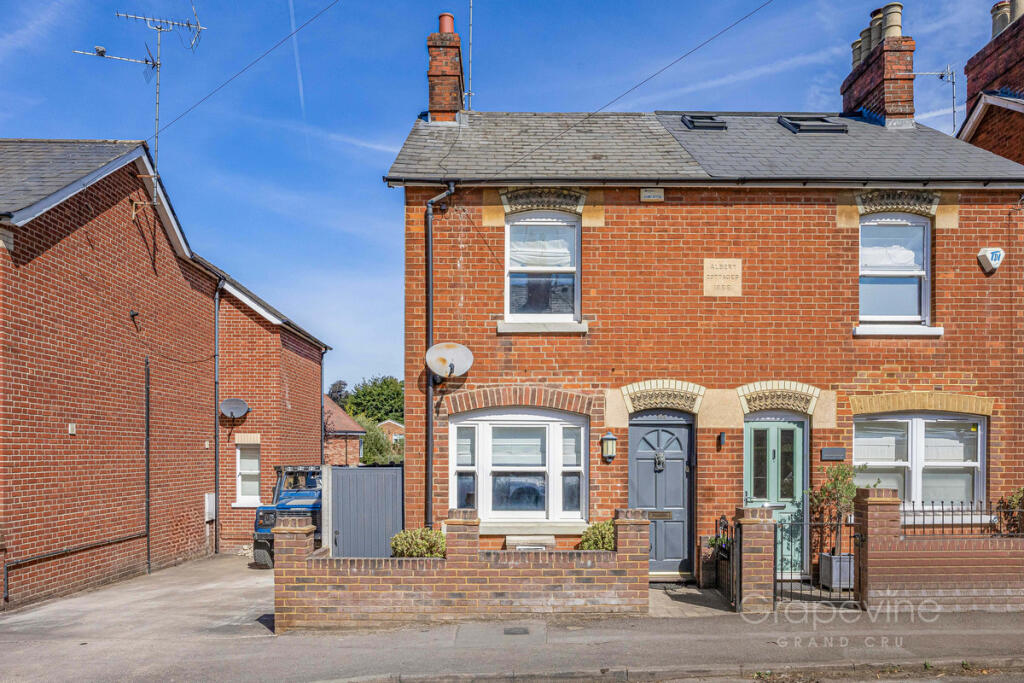 Main image of property: Victoria Road, Wargrave, RG10