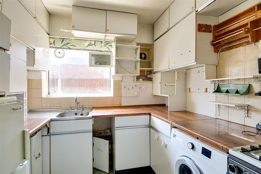 House in Brighton - View 5