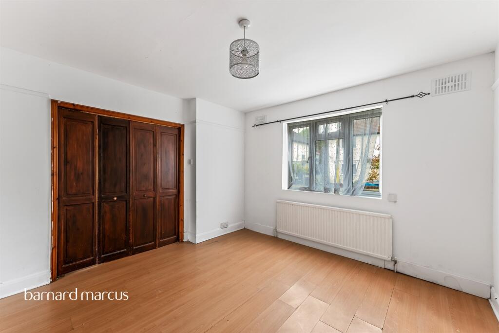 Apartment in London - View 6