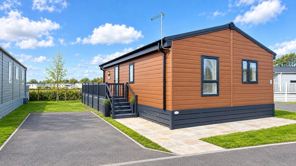 Main image of property: Faversham Road, Seasalter, Whitstable, CT5 4BJ