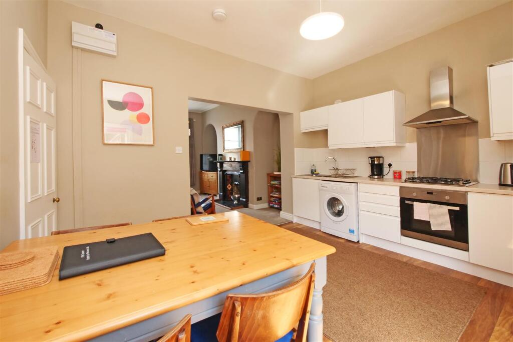 Apartment in York - View 4