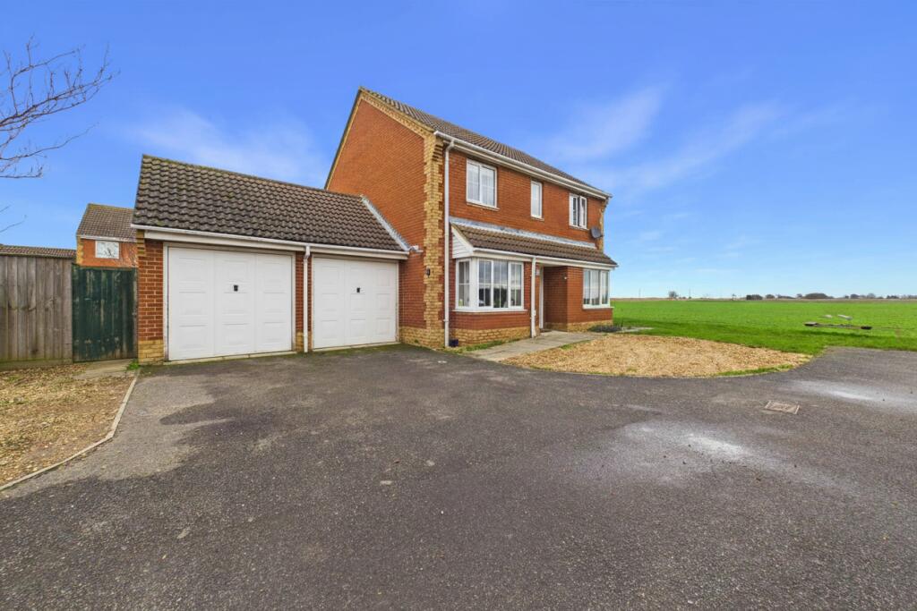 Main image of property: Drovers Close, Ramsey Mereside, Ramsey, Huntingdon, Cambridgeshire, PE26
