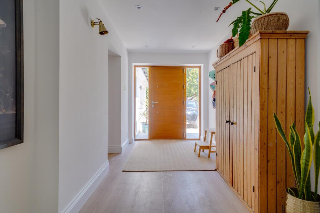 House in Stevenage - View 3