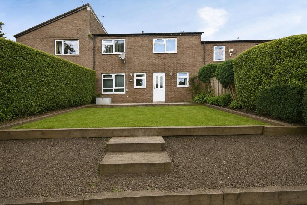 Main image of property: Wayland Approach, Leeds