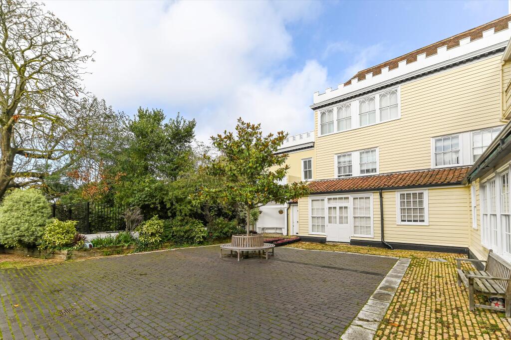 3 bedroom maisonette for rent
