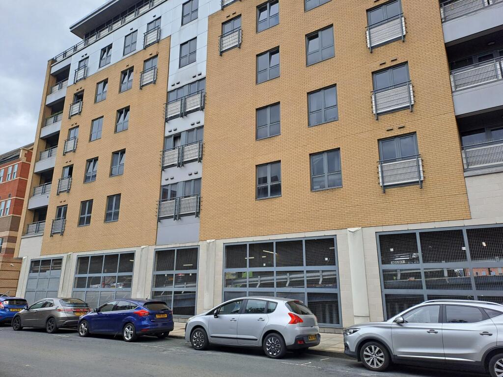 1-bed flat on Apartment 4, Queens Court, 57 Queens Dock Avenue, Hull HU1 3DR, £68,000