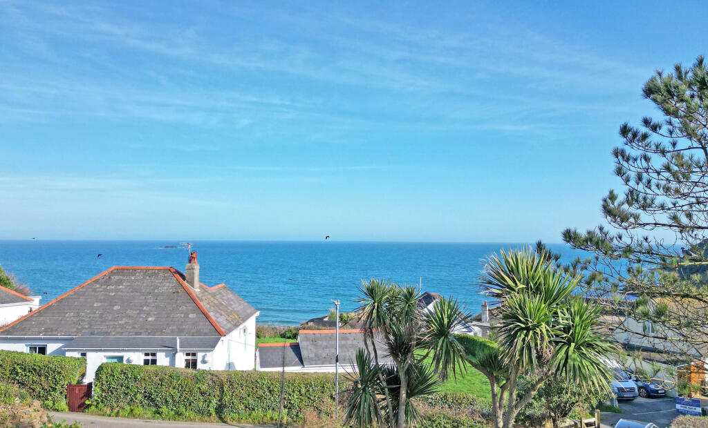 House in Plymouth - View 3