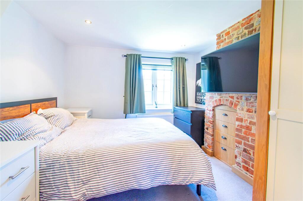 House in Reading - View 5