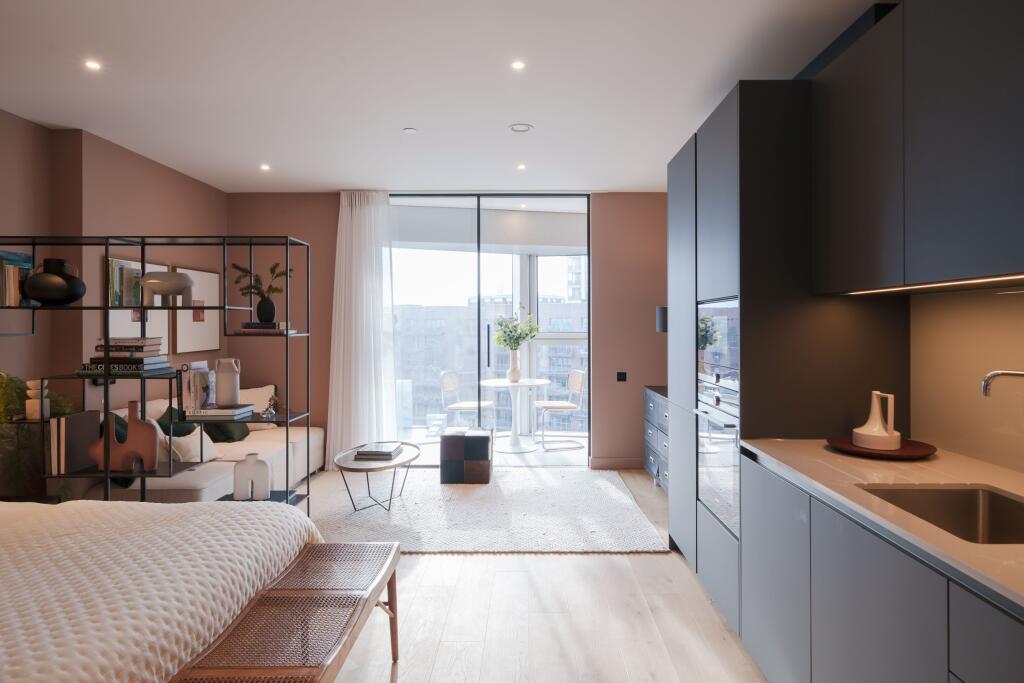 Studio flat on L-001093, 15 Electric Boulevard, Battersea, £800,000