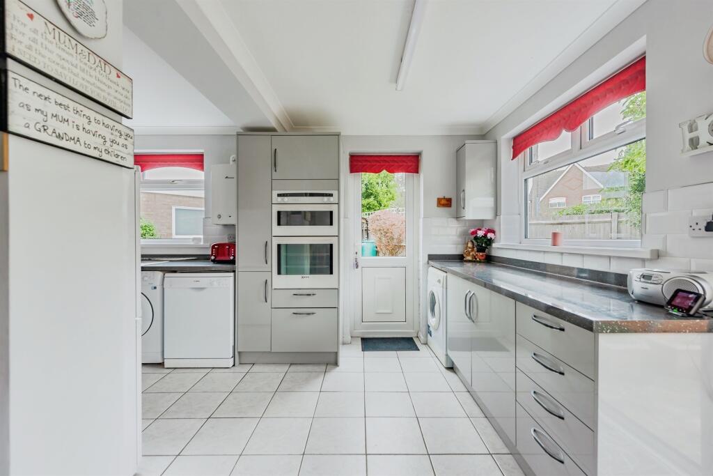 House in Reigate and Banstead, Surrey - More