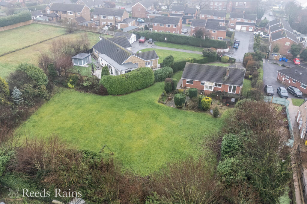 Main image of property: Hill Fold, South Elmsall, Pontefract, West Yorkshire, WF9