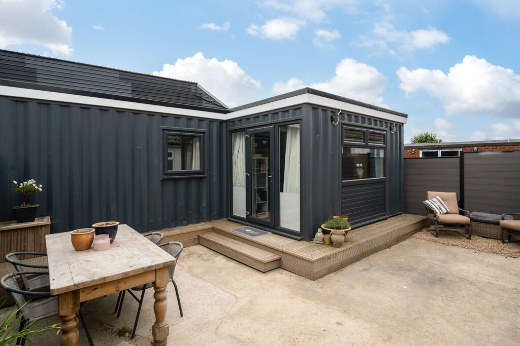 House in Wakefield - View 4