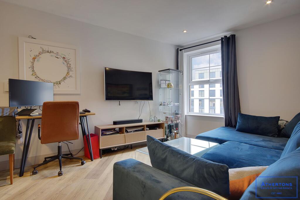 Apartment in Poole, Longfleet - View 2