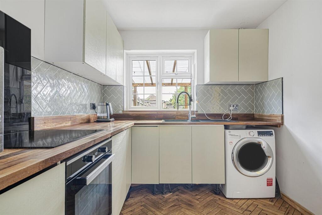 House in Cambridge, Romsey - View 4