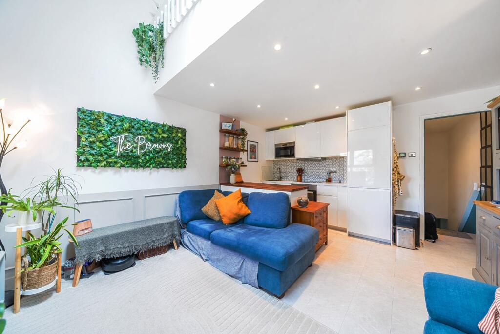 Apartment in London, Canada Water, Rotherhithe - More