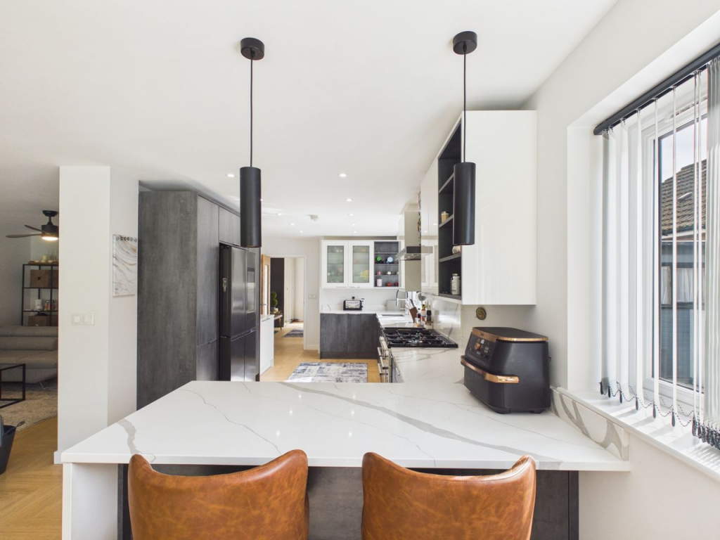 House in Milton Keynes - View 4
