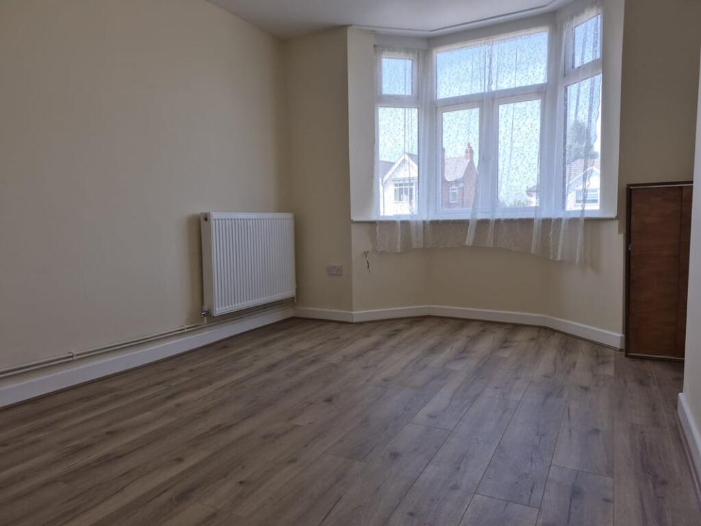 Apartment in Walsall, Coal Pool - View 3