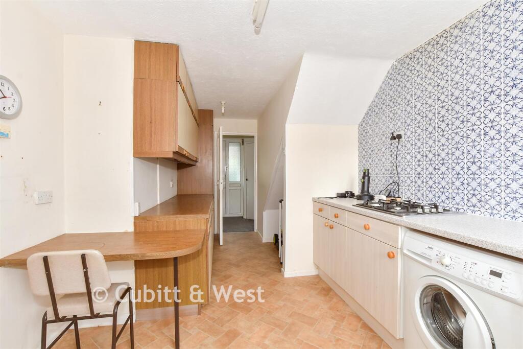 House in Crawley, Tilgate - View 4