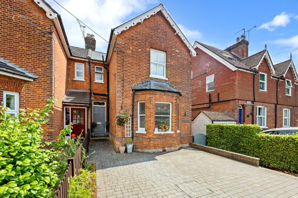 Main image of property: London Road, Westerham, Kent, TN16