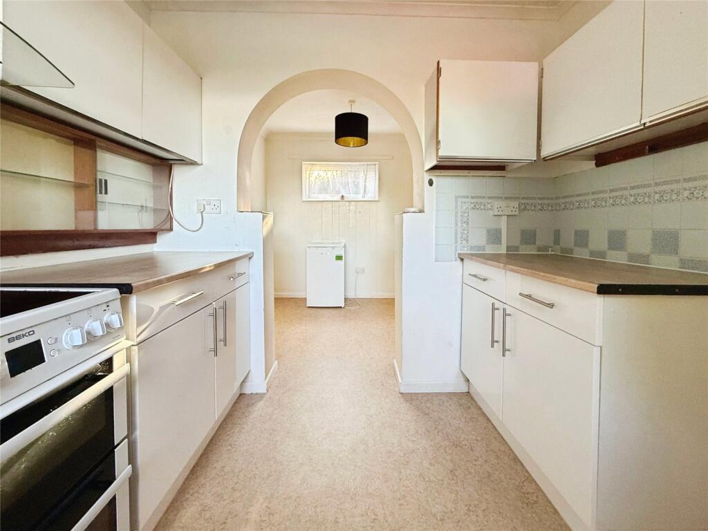 Glenda Crescent, Norwich, Norfolk photo 3