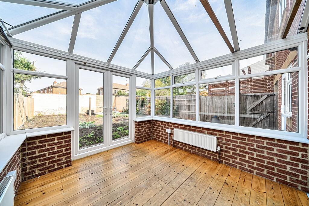 House in Twickenham - View 4