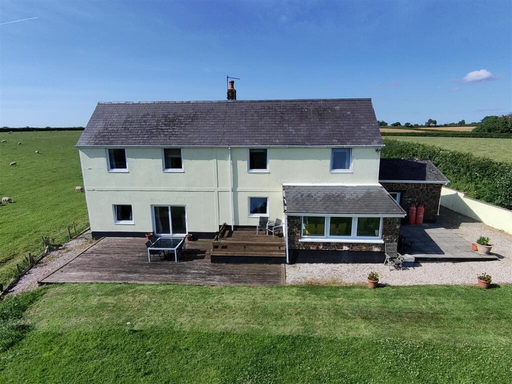 House in Swansea, Rosemarket - View 3