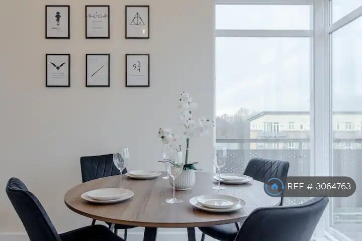Apartment in Watford - More